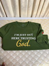 Load image into Gallery viewer, TRUSTING GOD Tee